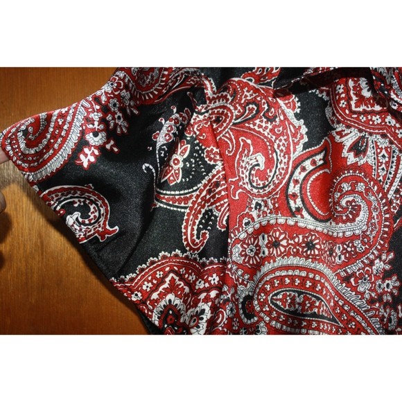 Cato Womens Satiny Short Sleeve Button Down Top Burgandy Black 18/20W Plus Size - Picture 4 of 7